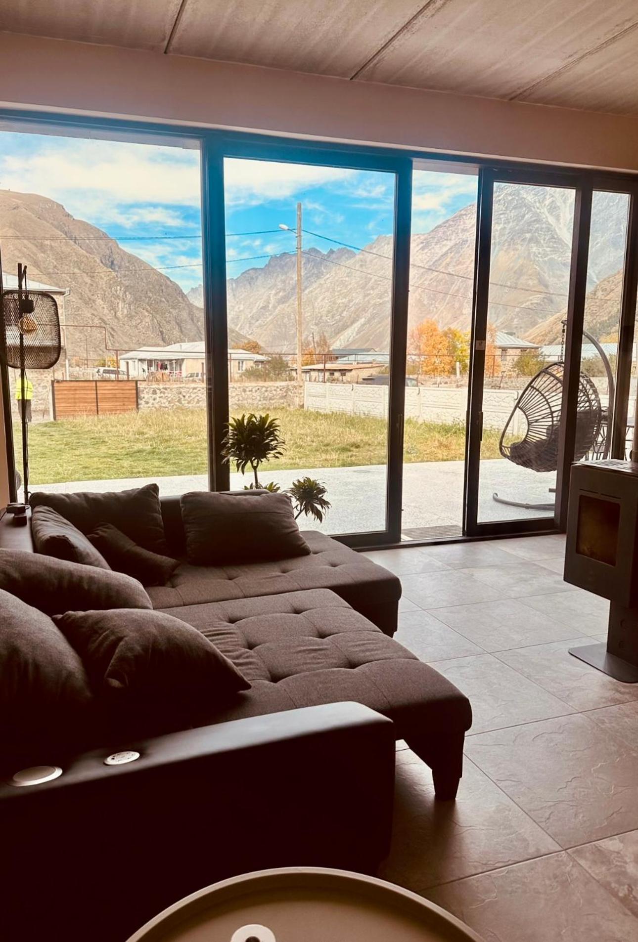 Alpine Escape Kazbegi Villa Exteriör bild